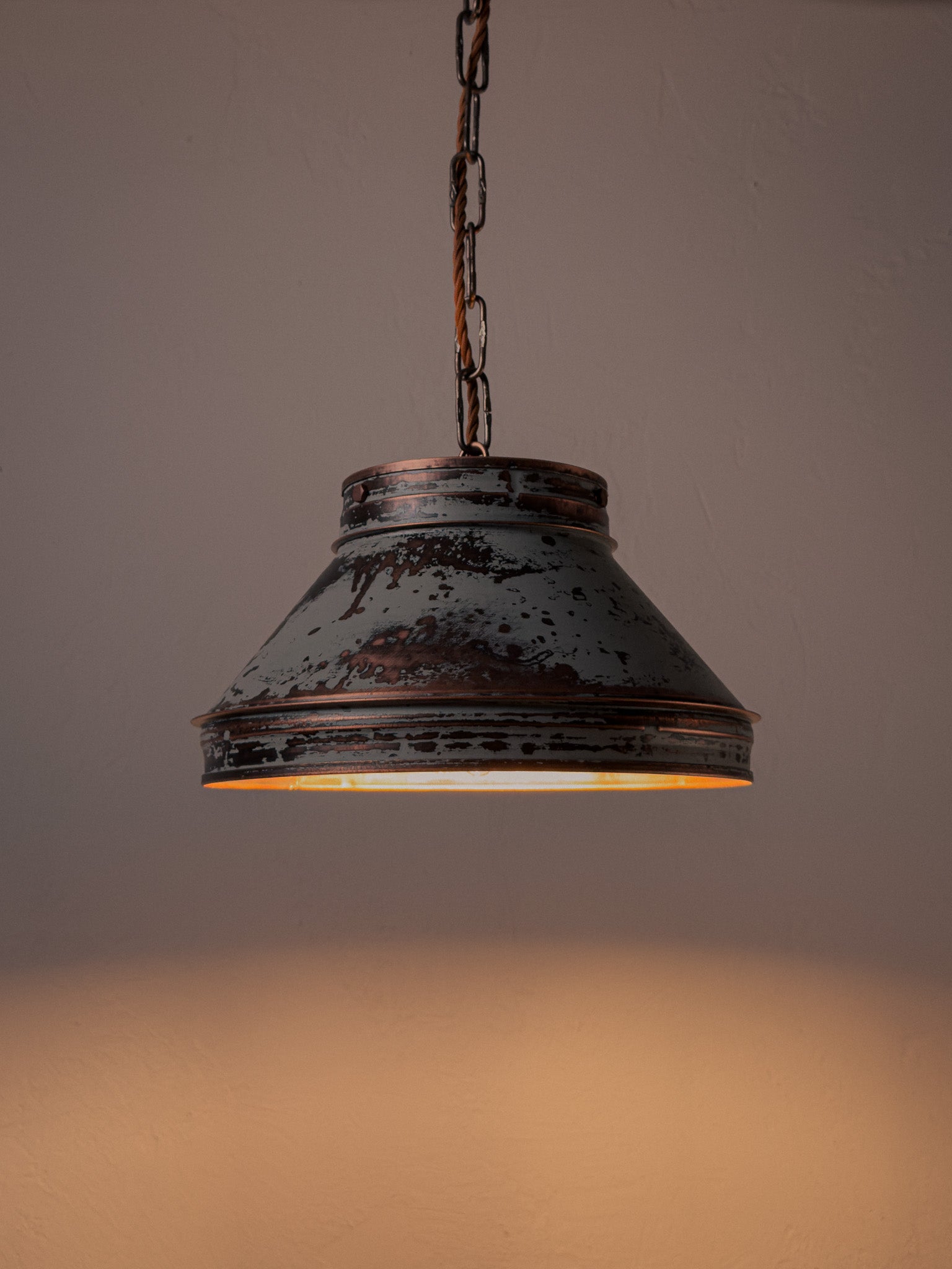 P04 Pendant