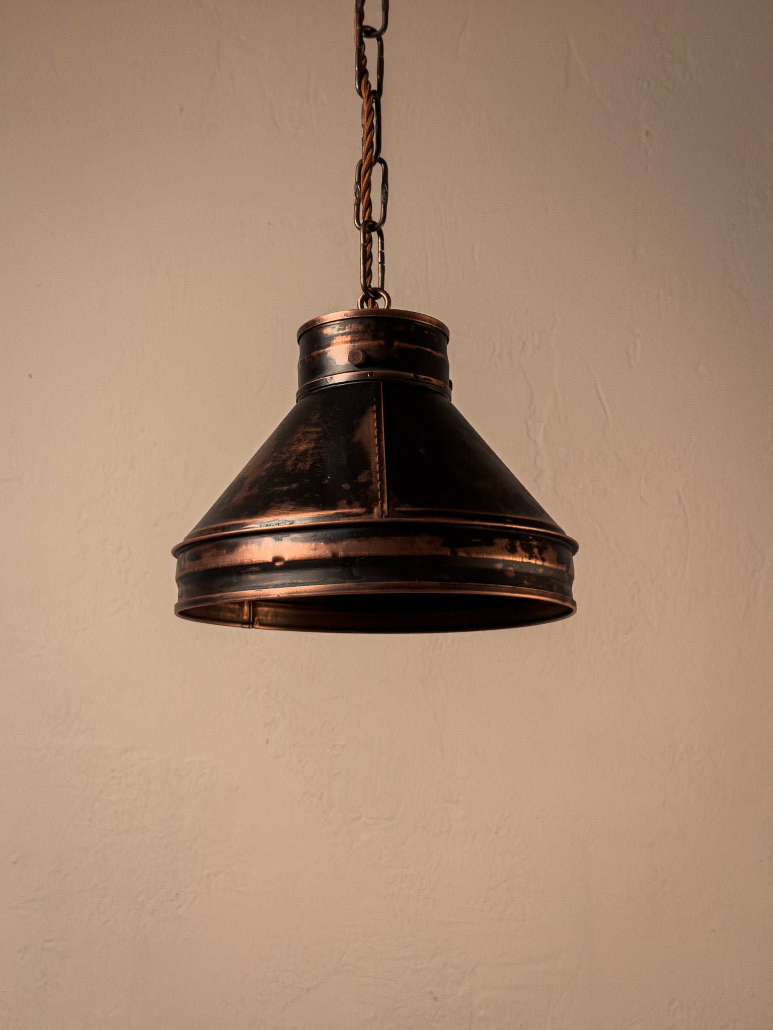P03 Pendant