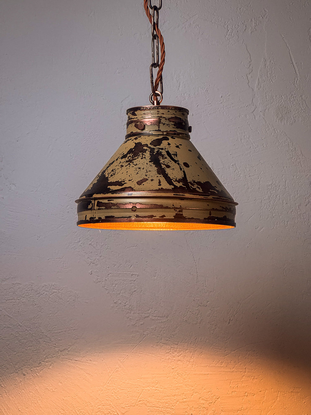 P03 Pendant